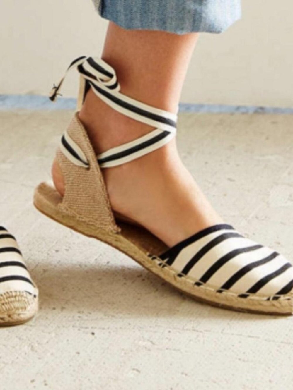 Soludos Classic Sandle Stripe Black & White Ankle-Tie Espadrille Flats 10